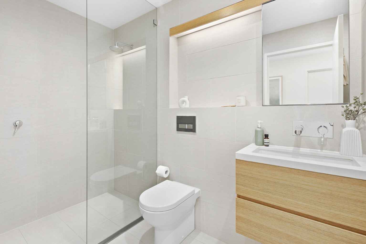 64/68 Sir John Young Crescent Woolloomooloo