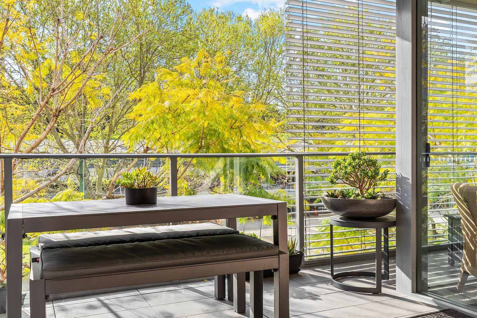 64/68 Sir John Young Crescent Woolloomooloo