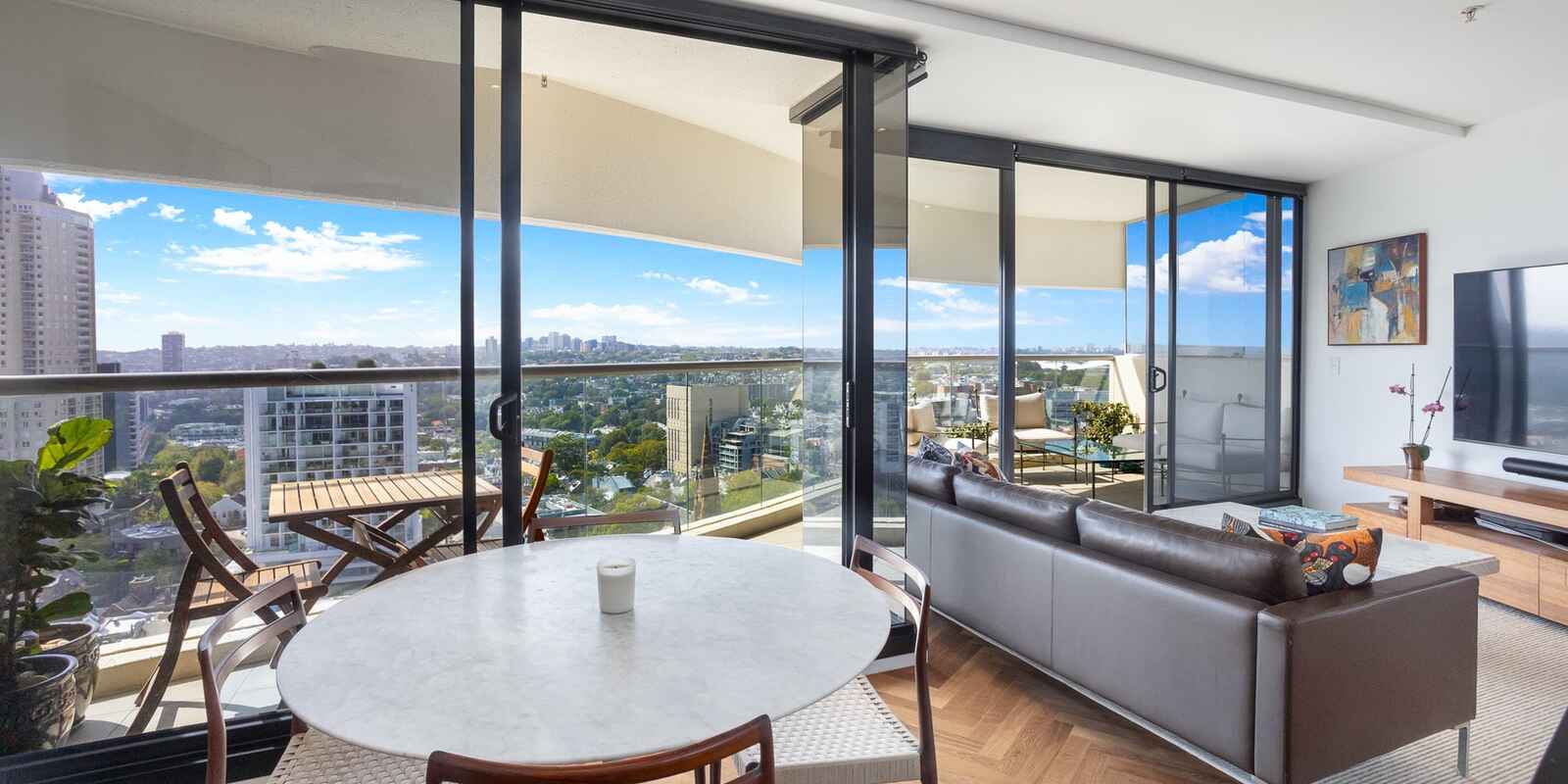 2305/184 Forbes Street Darlinghurst