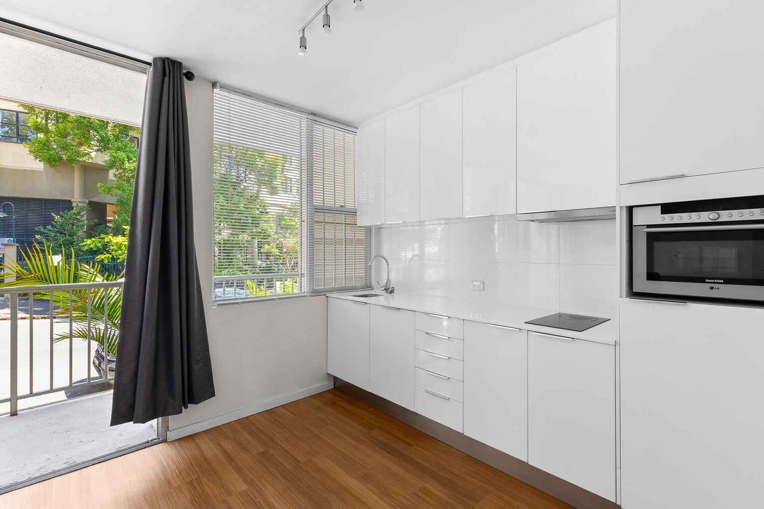 105/76 Roslyn Gardens Rushcutters Bay 105/76 Roslyn Gardens Rushcutters Bay