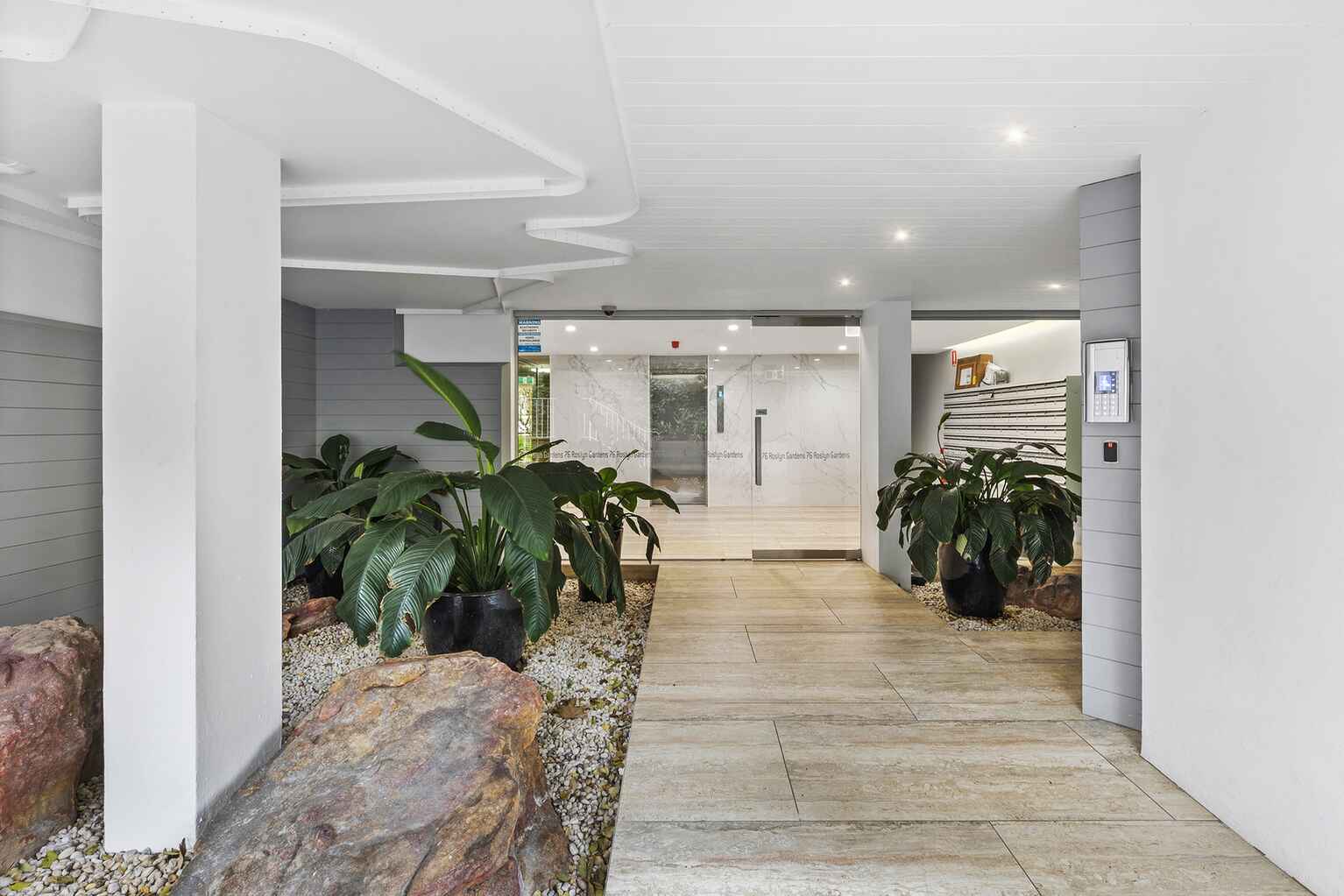 105/76 Roslyn Gardens Rushcutters Bay 105/76 Roslyn Gardens Rushcutters Bay