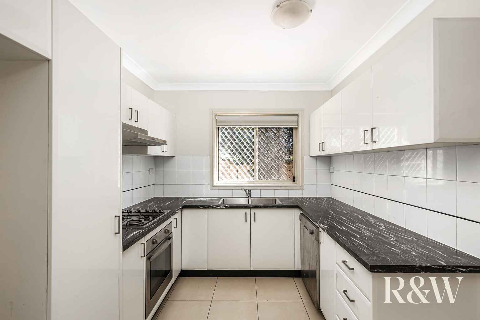 2/1 Victoria Road Rooty Hill