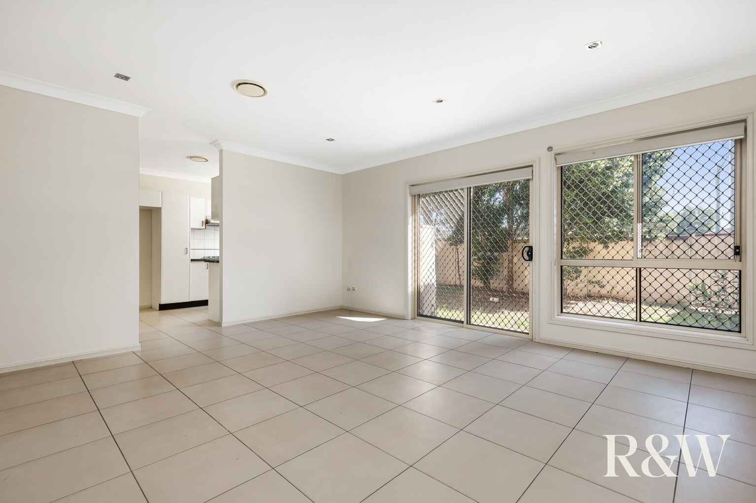 2/1 Victoria Road Rooty Hill