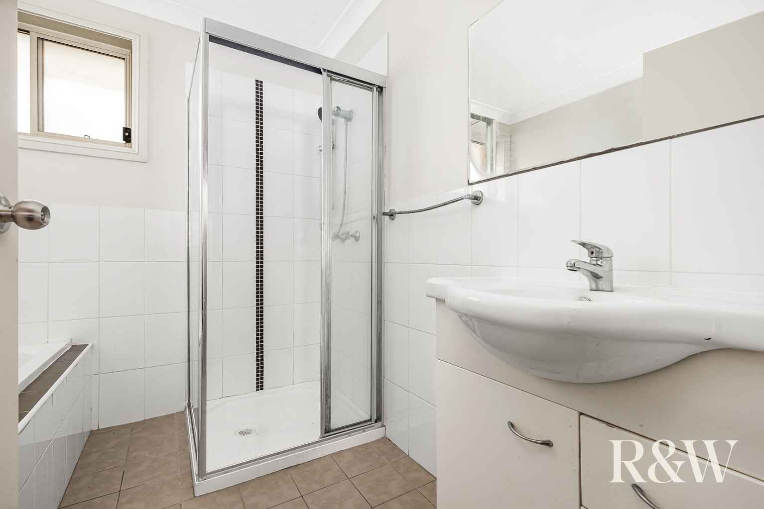 2/1 Victoria Road Rooty Hill