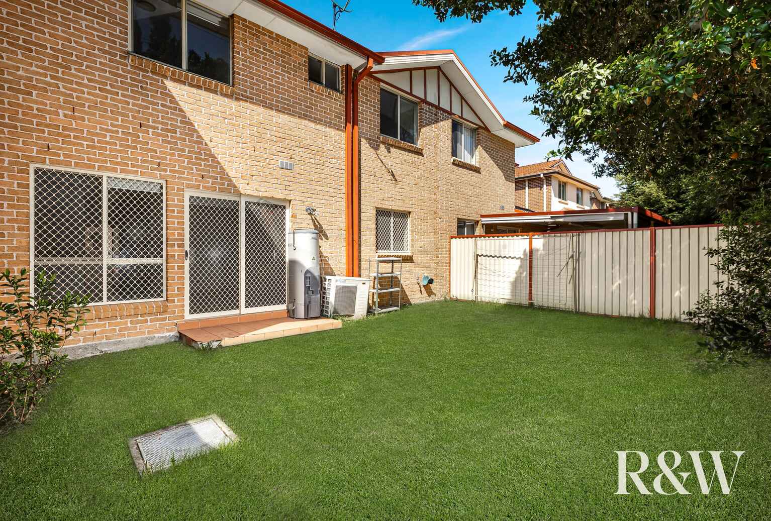2/1 Victoria Road Rooty Hill