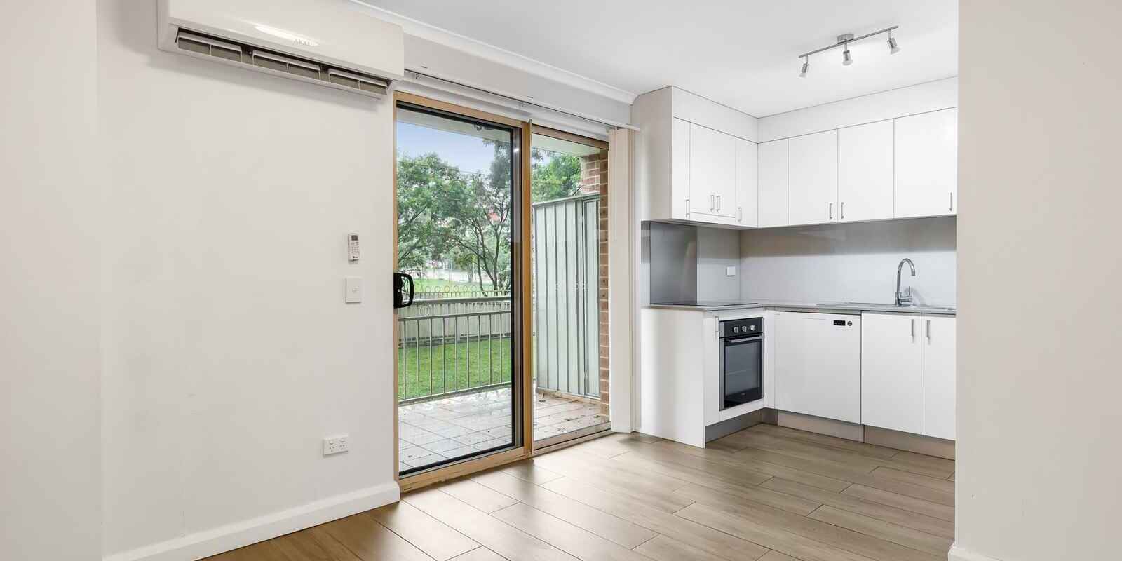 5/25-27 Fourth Avenue Blacktown