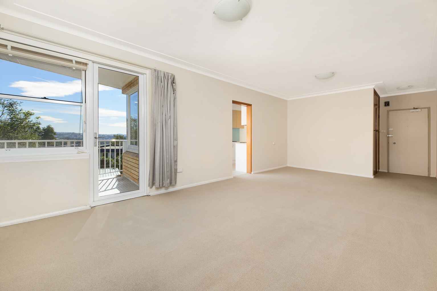8/39 Stanton Road Mosman