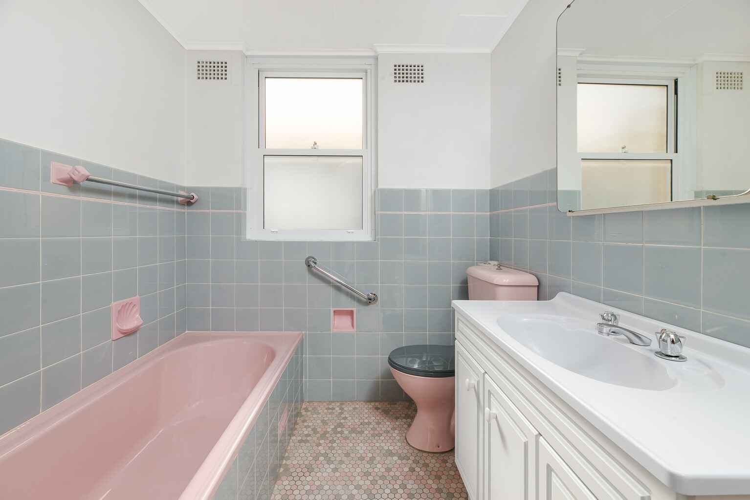 8/39 Stanton Road Mosman