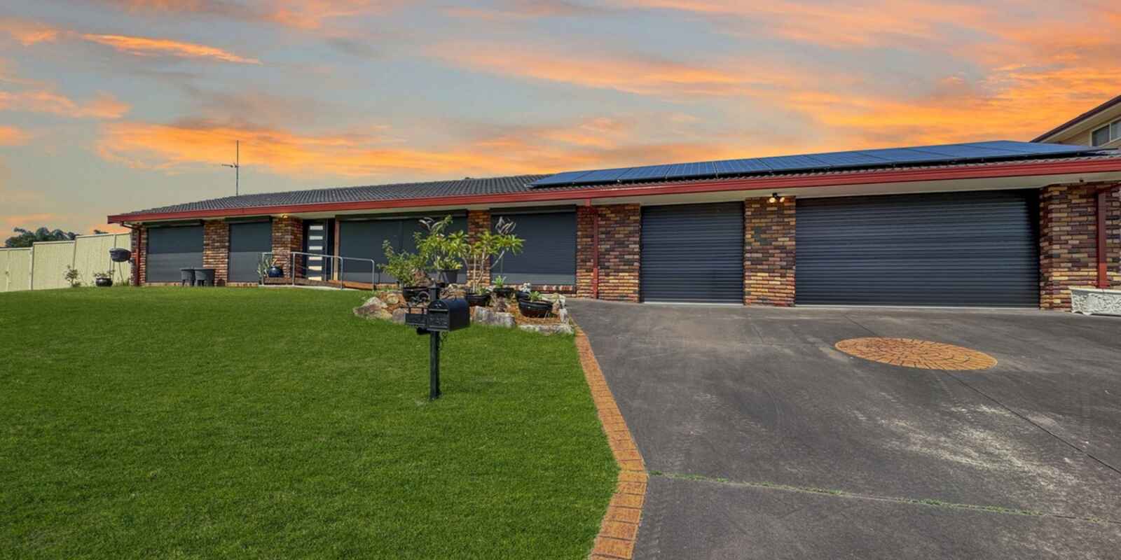 2 Thornhill Crescent Werrington Downs