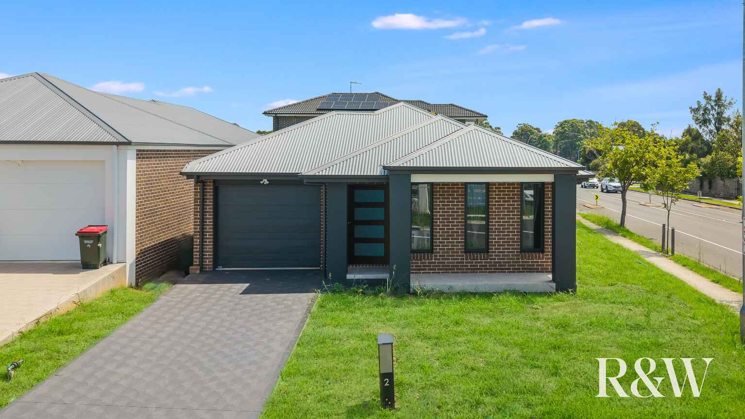 2 CASSIO WAY Rosemeadow