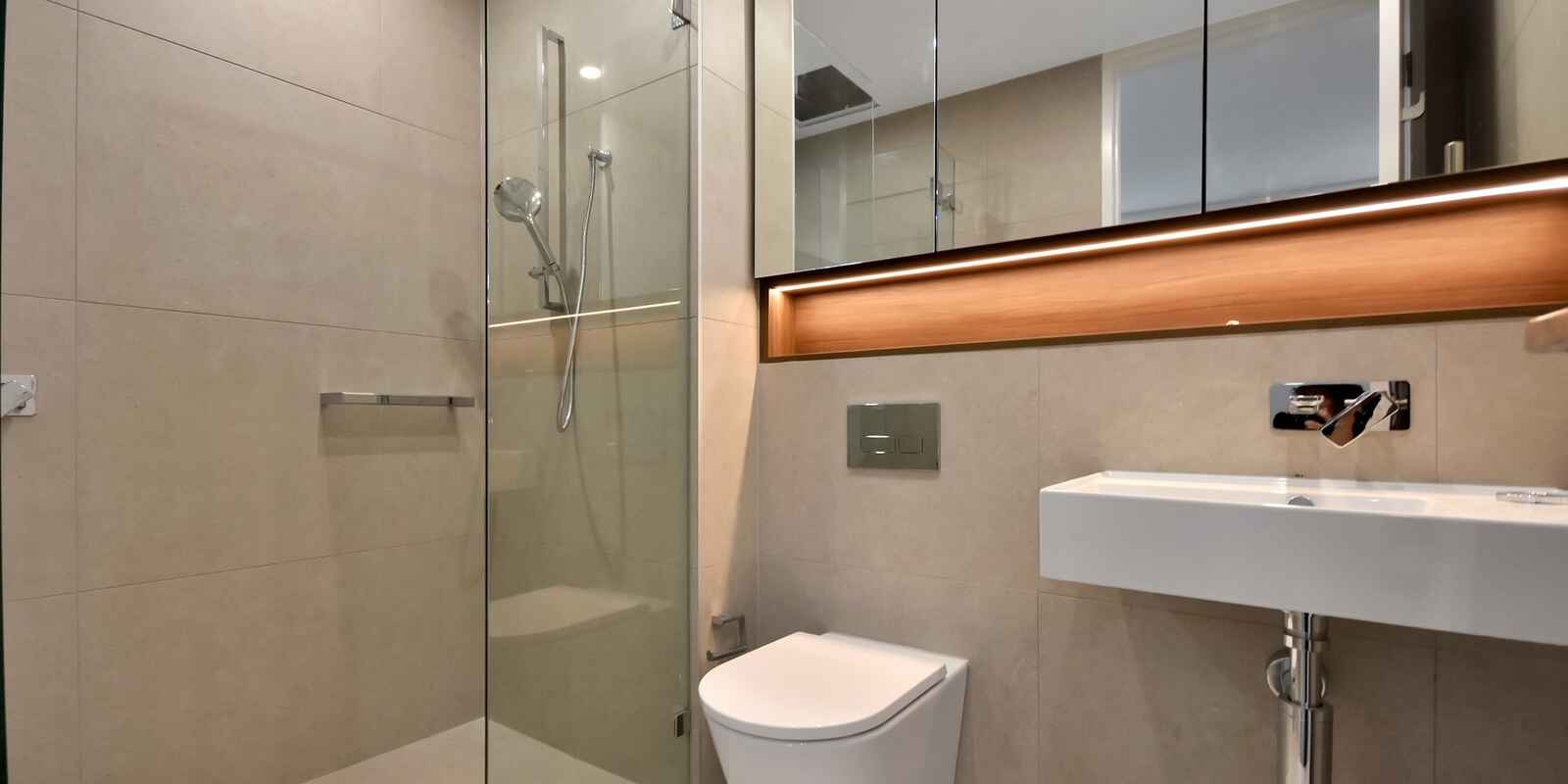 LW03/16A Llandaff  Bondi Junction