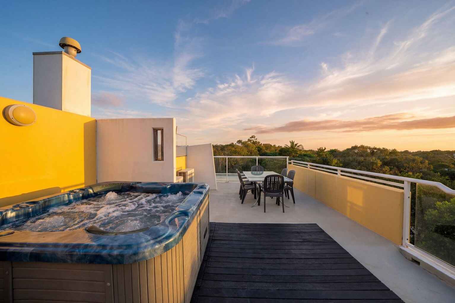 17/1864-1870 David Low Way Coolum Beach