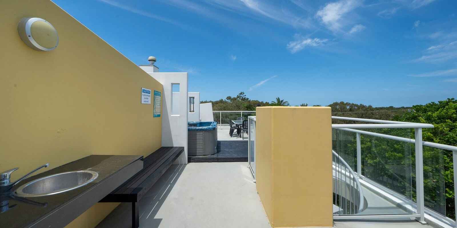 17/1864-1870 David Low Way Coolum Beach