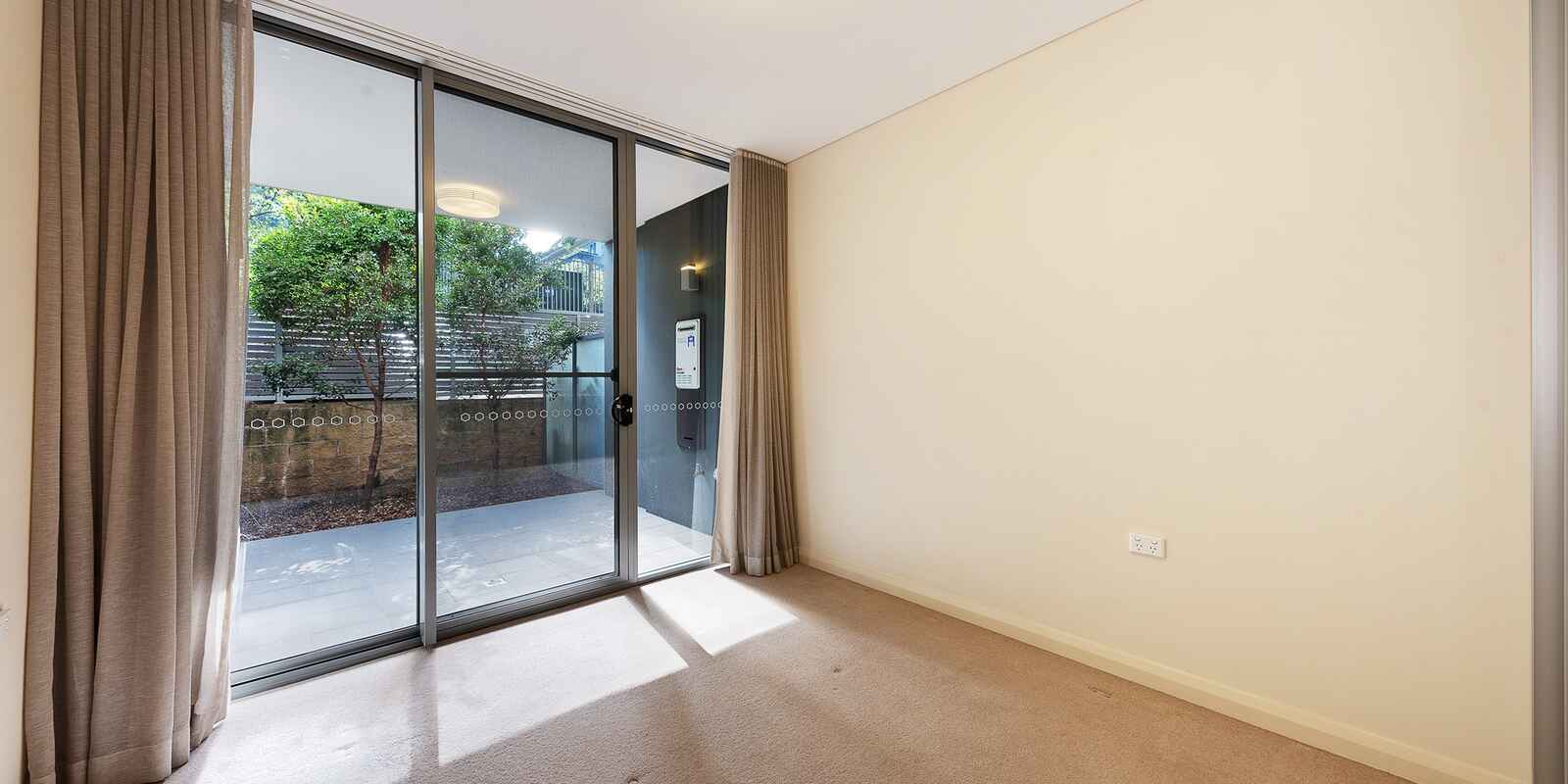 A205/6 Dumaresq St Gordon