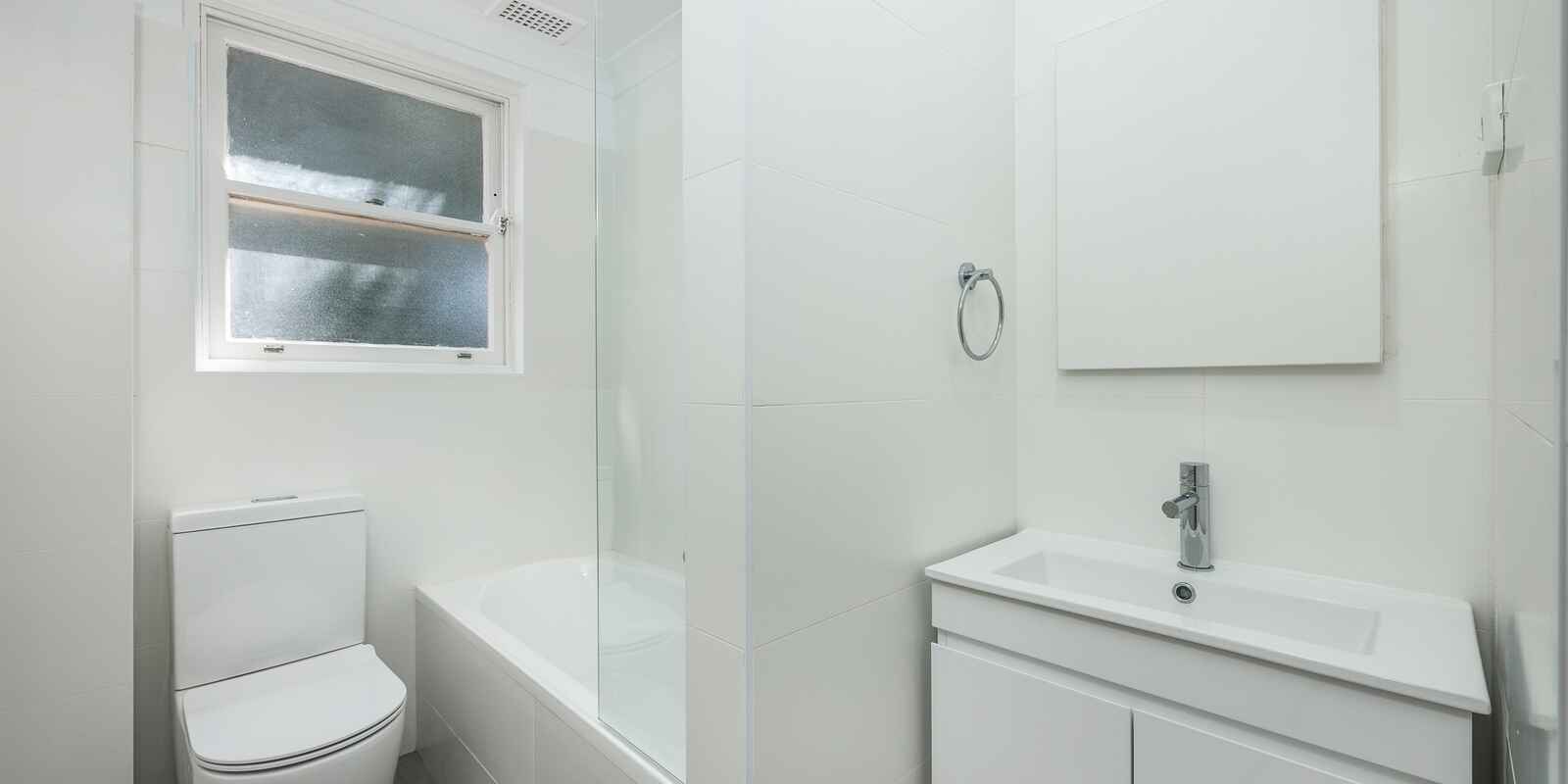 8/16 Mckye Street Waverton