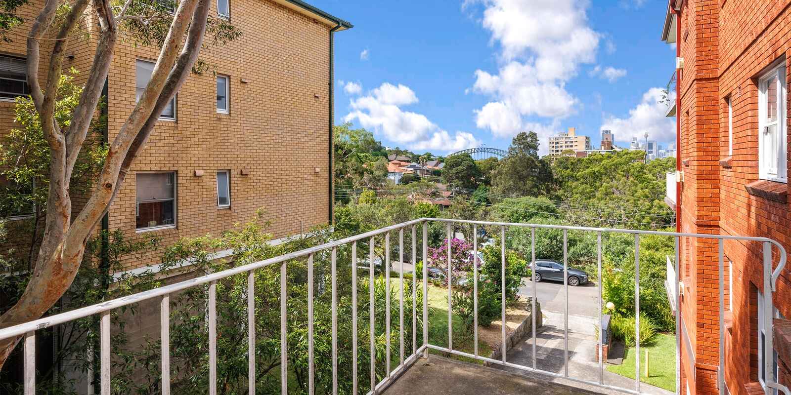 8/16 Mckye Street Waverton