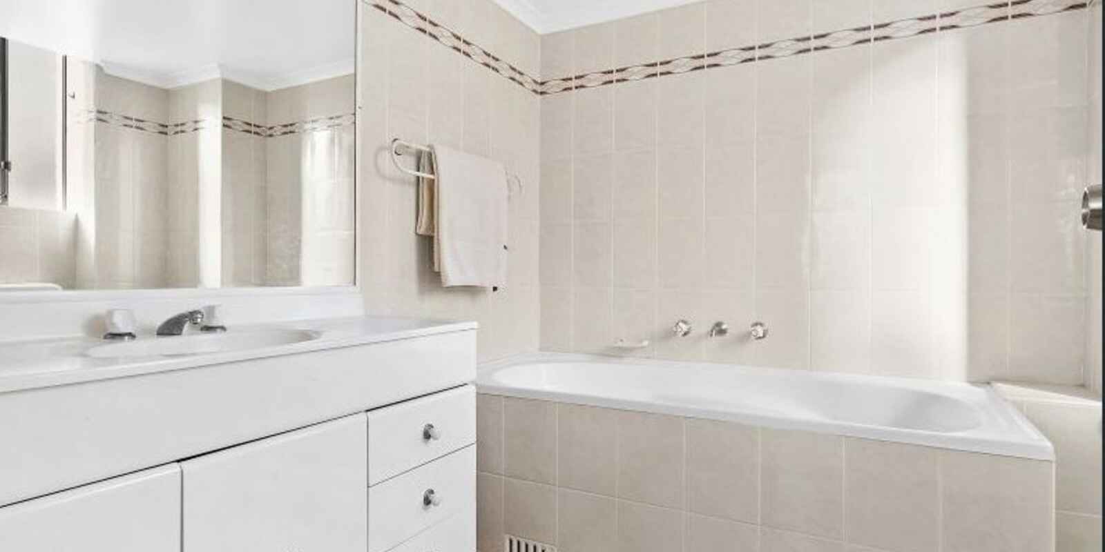 96/107 Pacific Hwy Hornsby