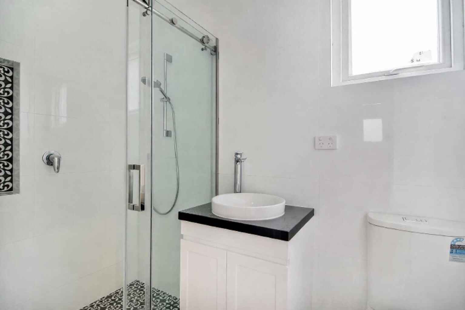 10a Greenfield Ave Middle Cove