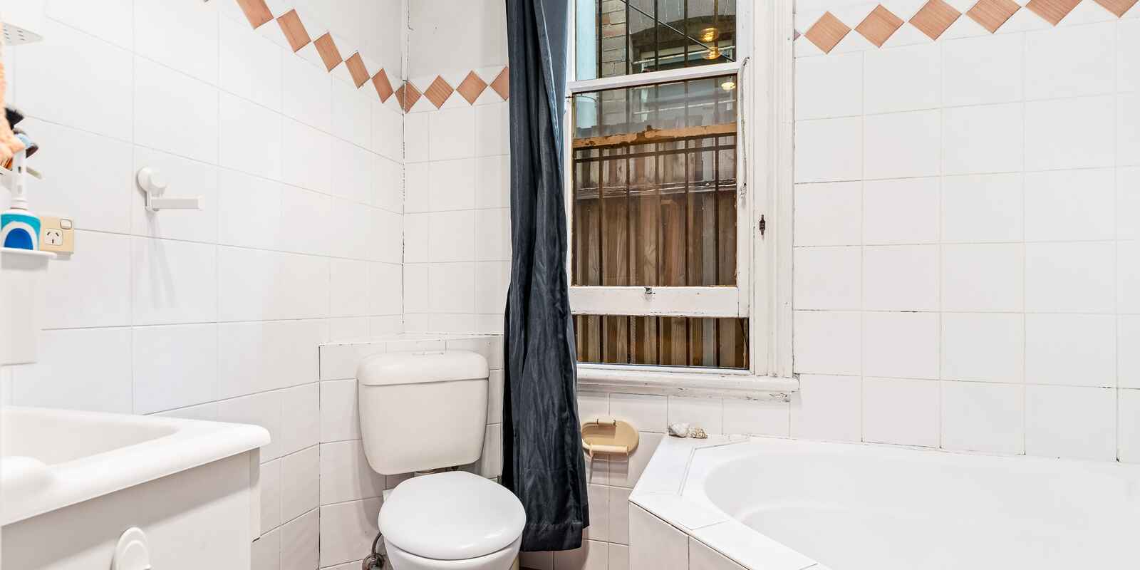 10 DON STREET Newtown