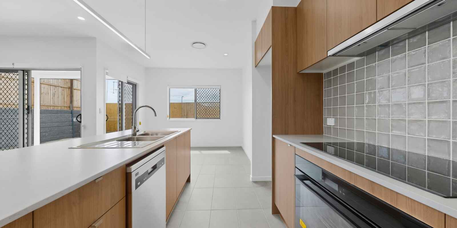 16 Pearwood Walk Narangba