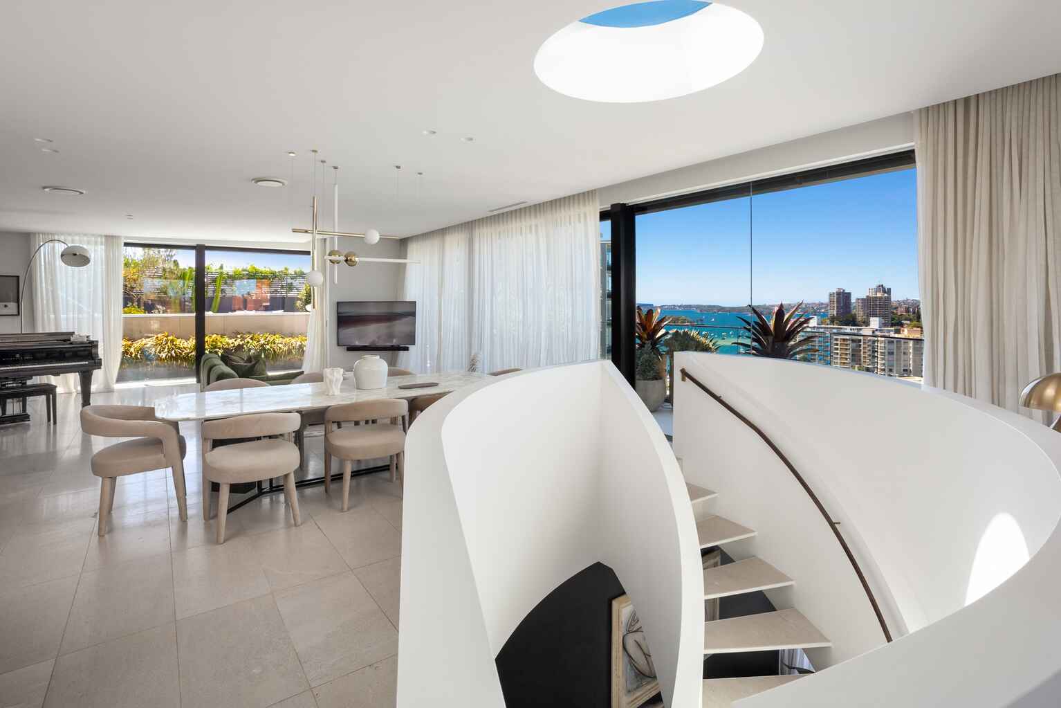 81/6 Greenknowe Avenue Elizabeth Bay