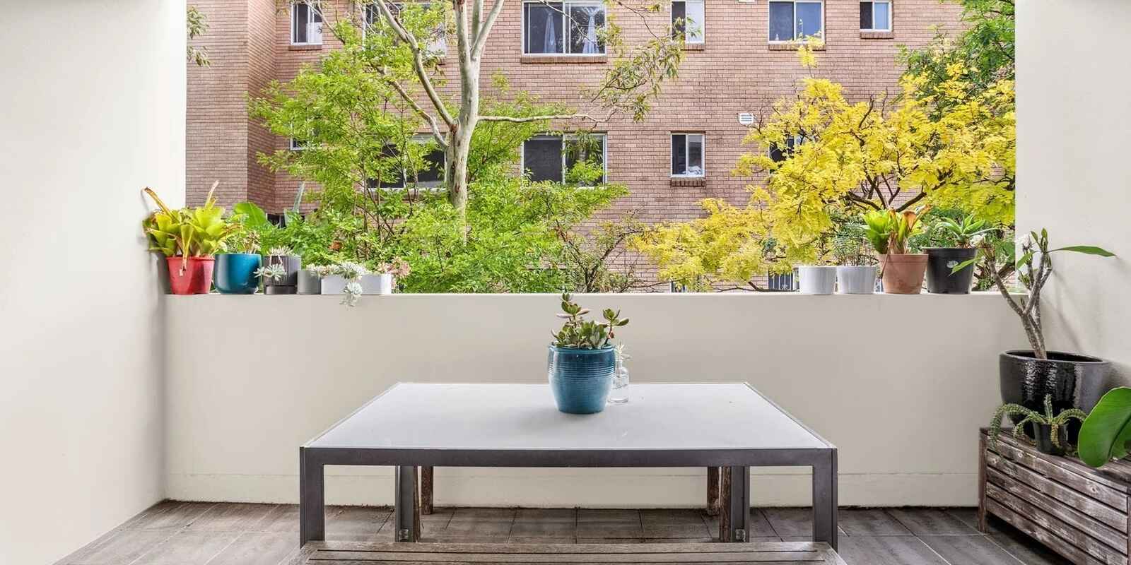 4/11 Flood Street Bondi