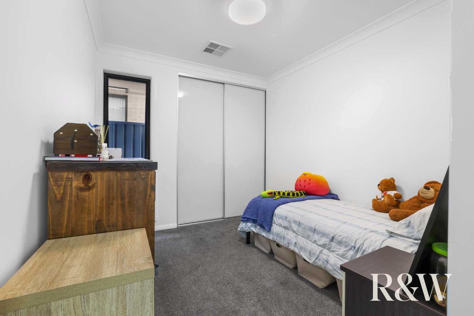 9 DURACK AVENUE Catherine Field 9 DURACK AVENUE Catherine Field