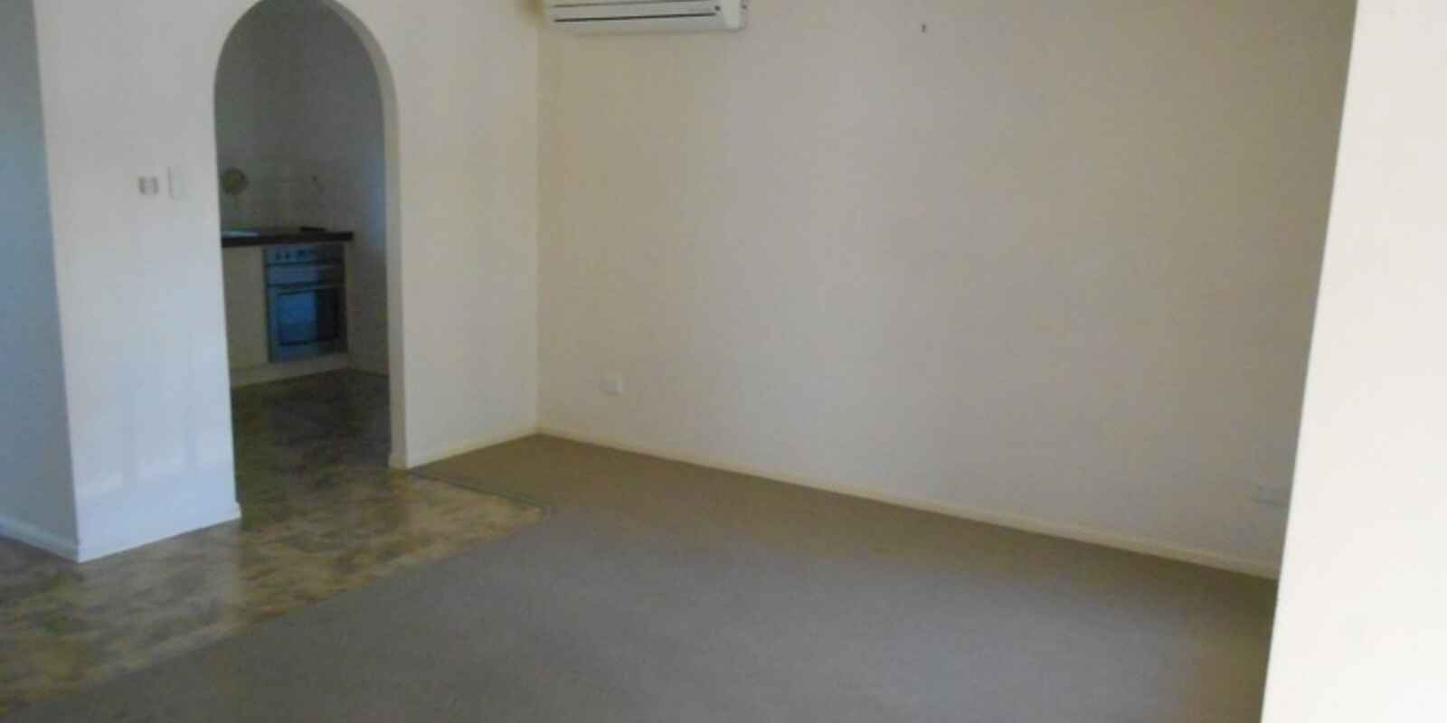 2/27 Manley Street Caboolture