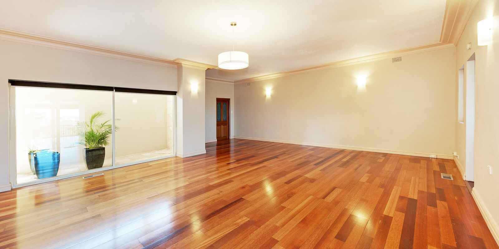 242  Edinburgh Road  Castlecrag