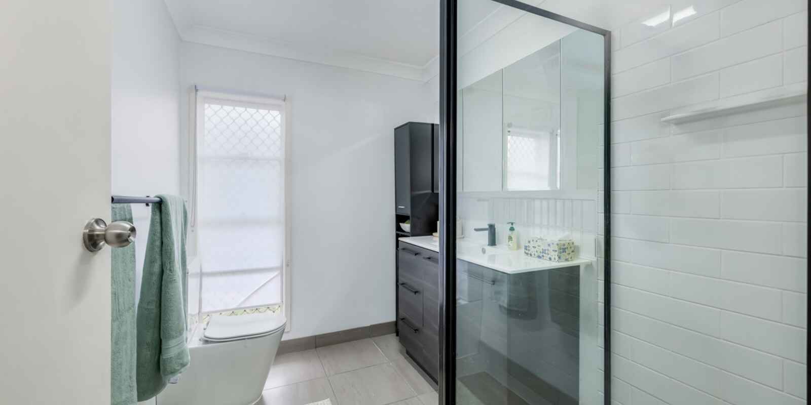 30 SUNSET Drive Thabeban 30 SUNSET Drive Thabeban