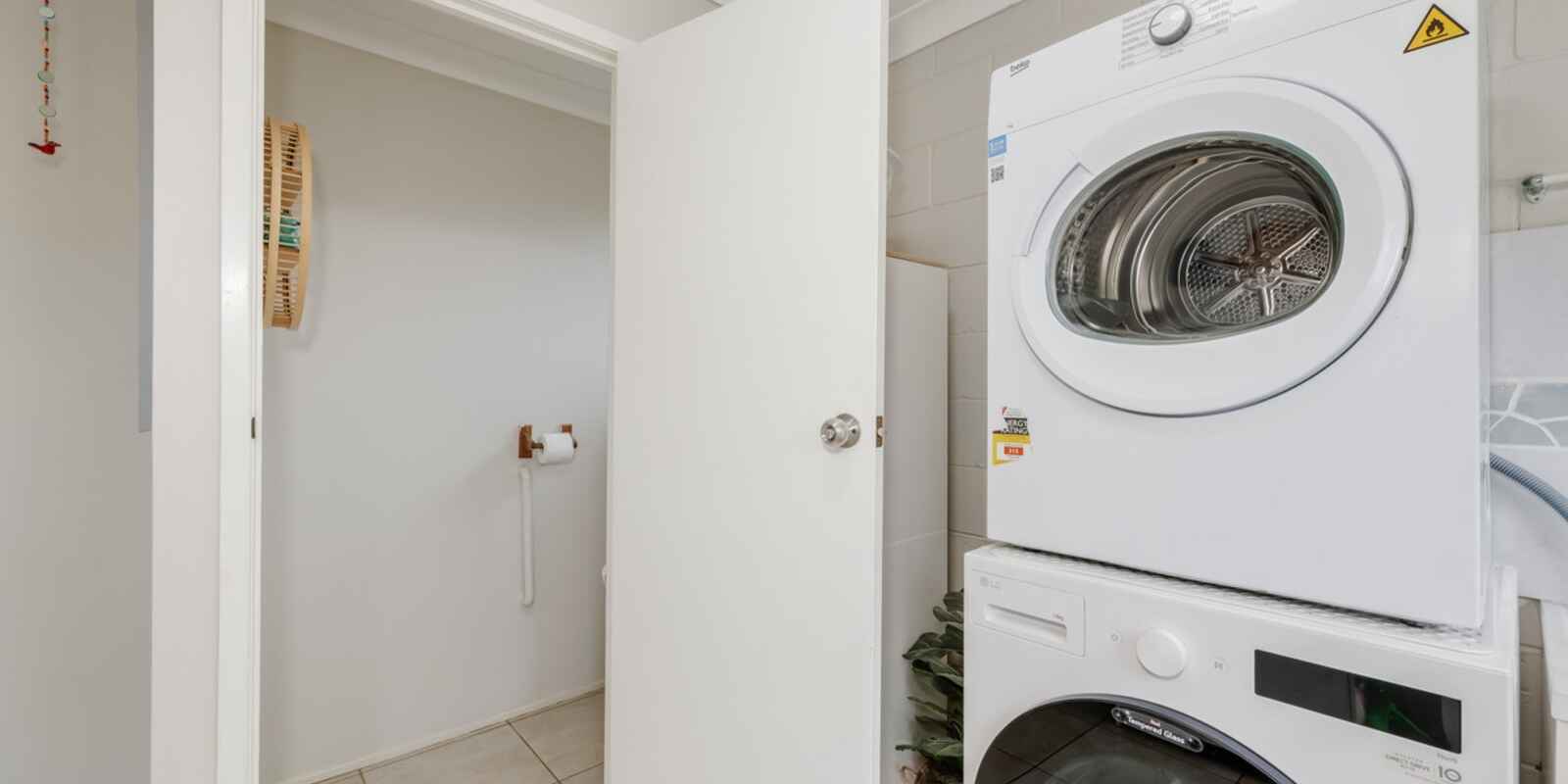 30 SUNSET Drive Thabeban 30 SUNSET Drive Thabeban