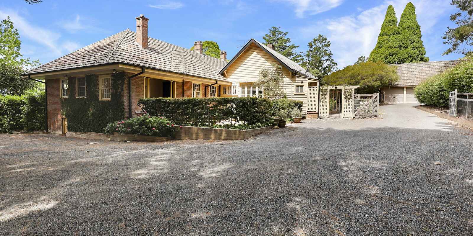 31-33 Robertson Road Moss Vale