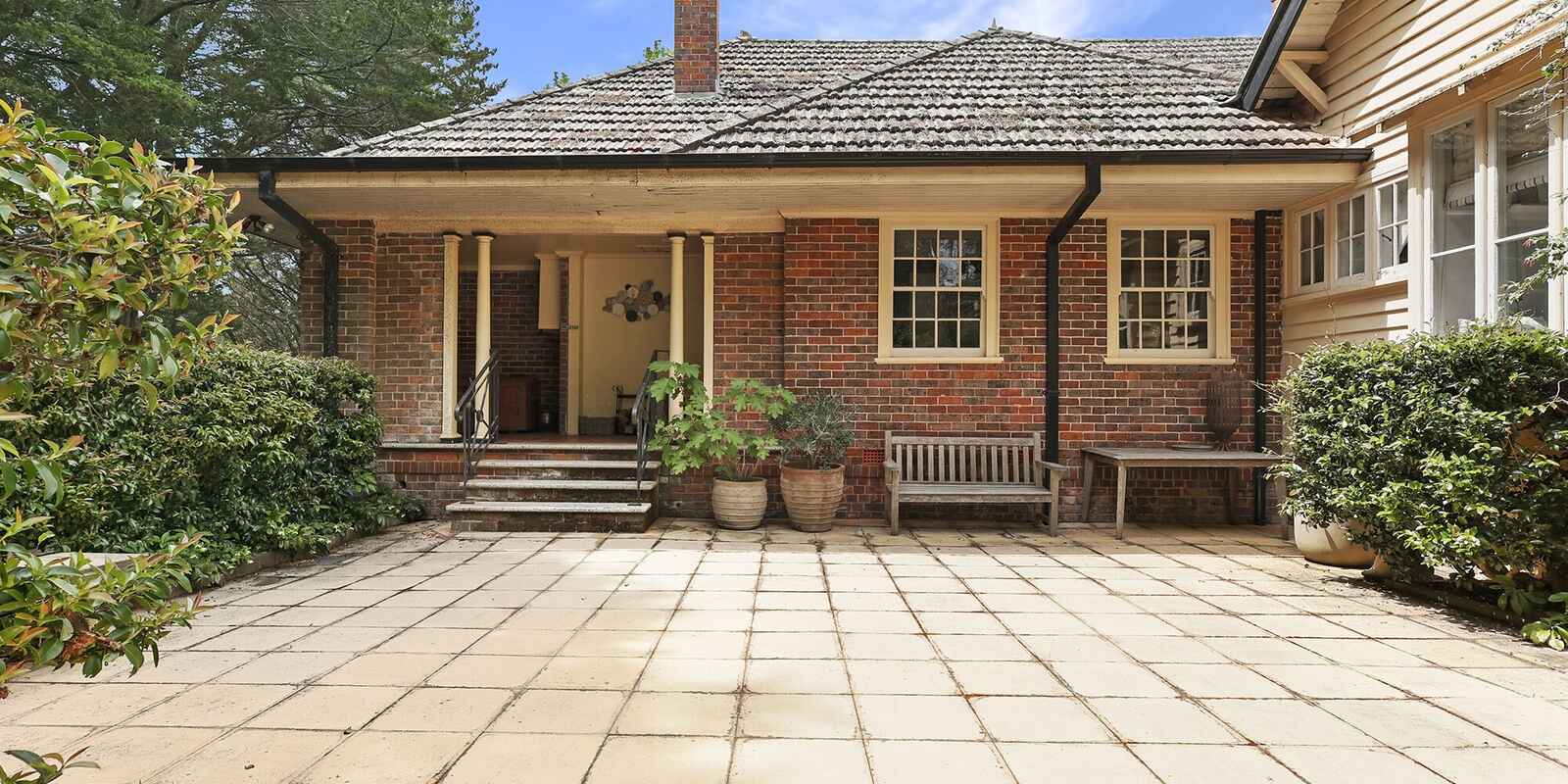 31-33 Robertson Road Moss Vale