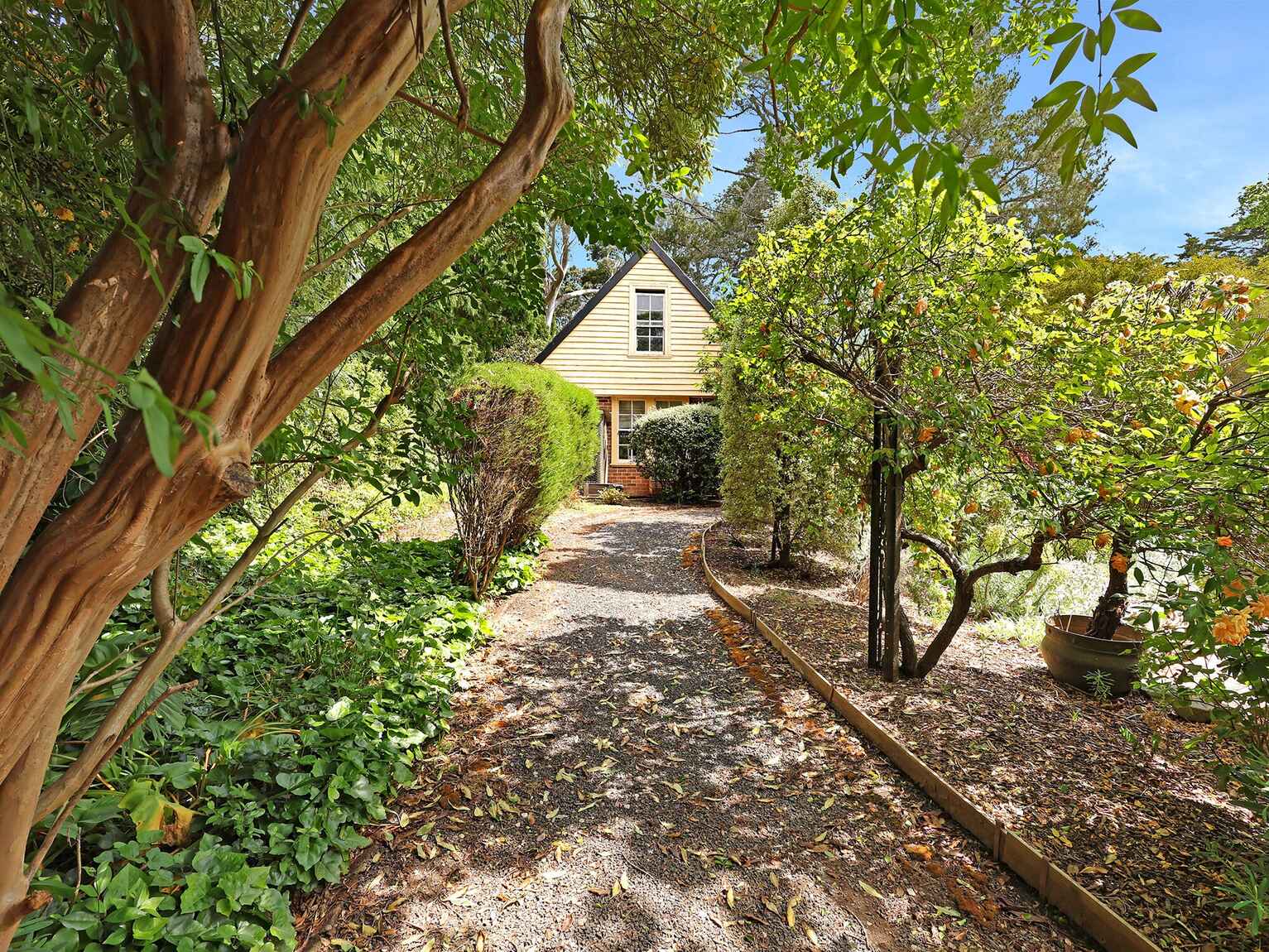 31-33 Robertson Road Moss Vale