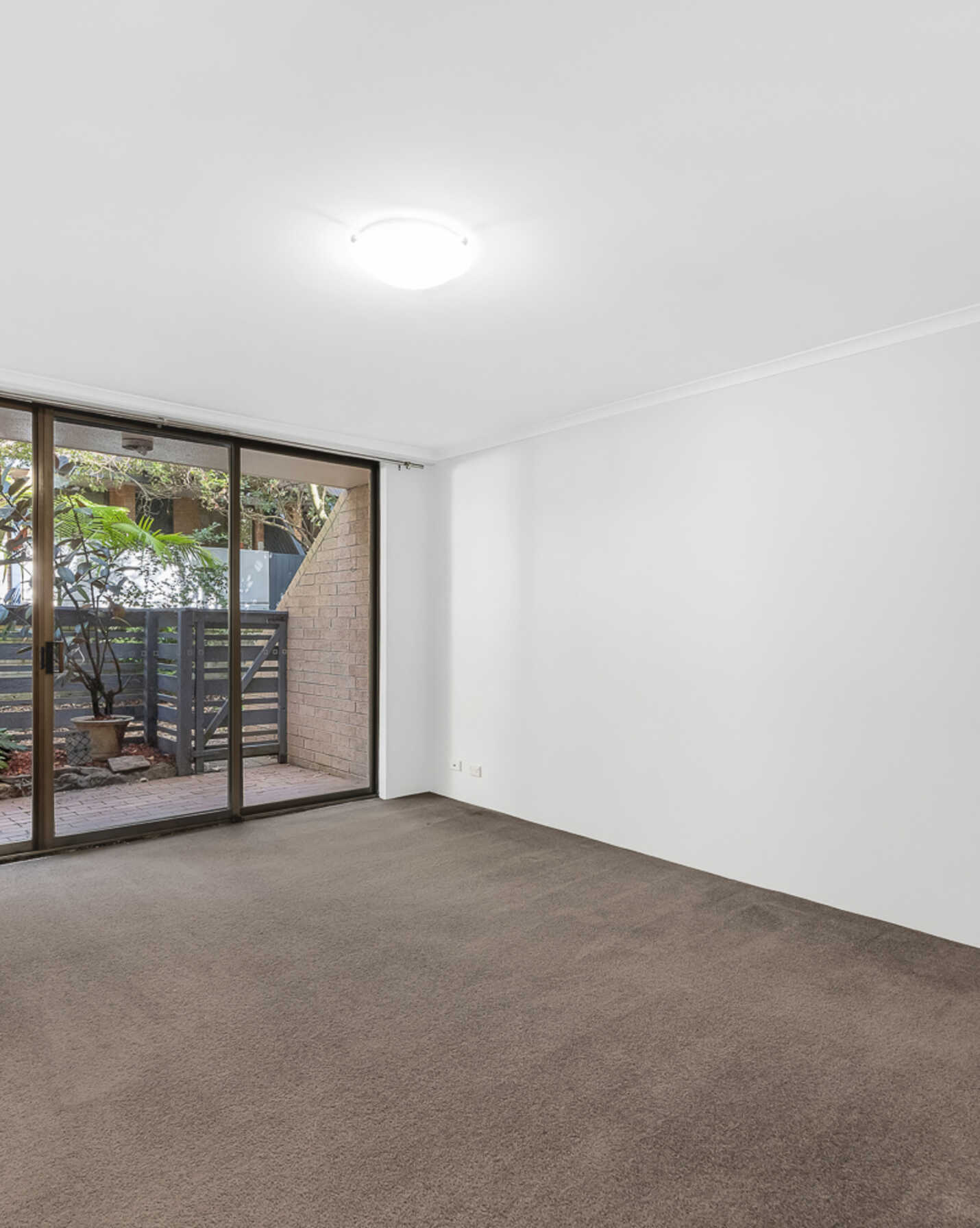 10/2 Rodborough Avenue Crows Nest, Nest - Thumbnail 4