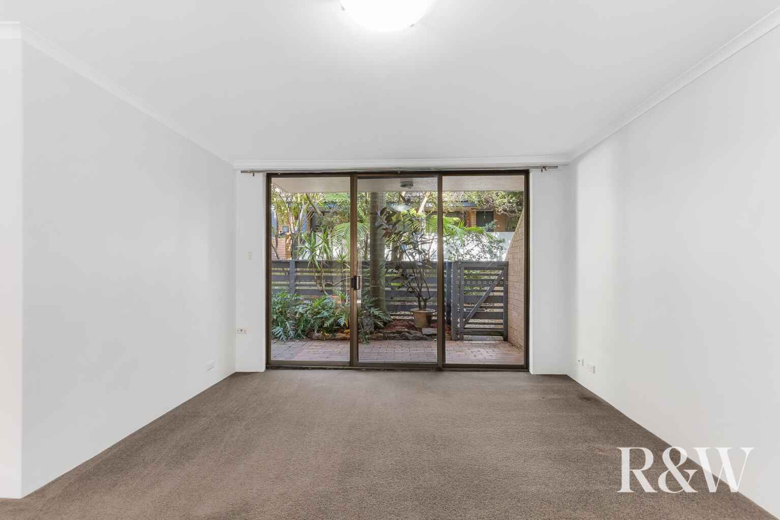 10/2 Rodborough Avenue Crows Nest