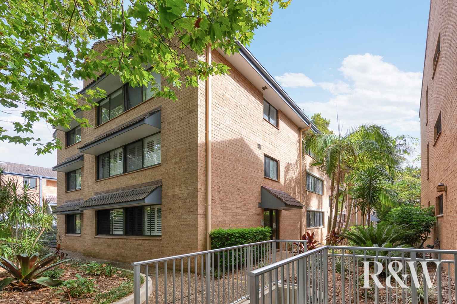 10/2 Rodborough Avenue Crows Nest