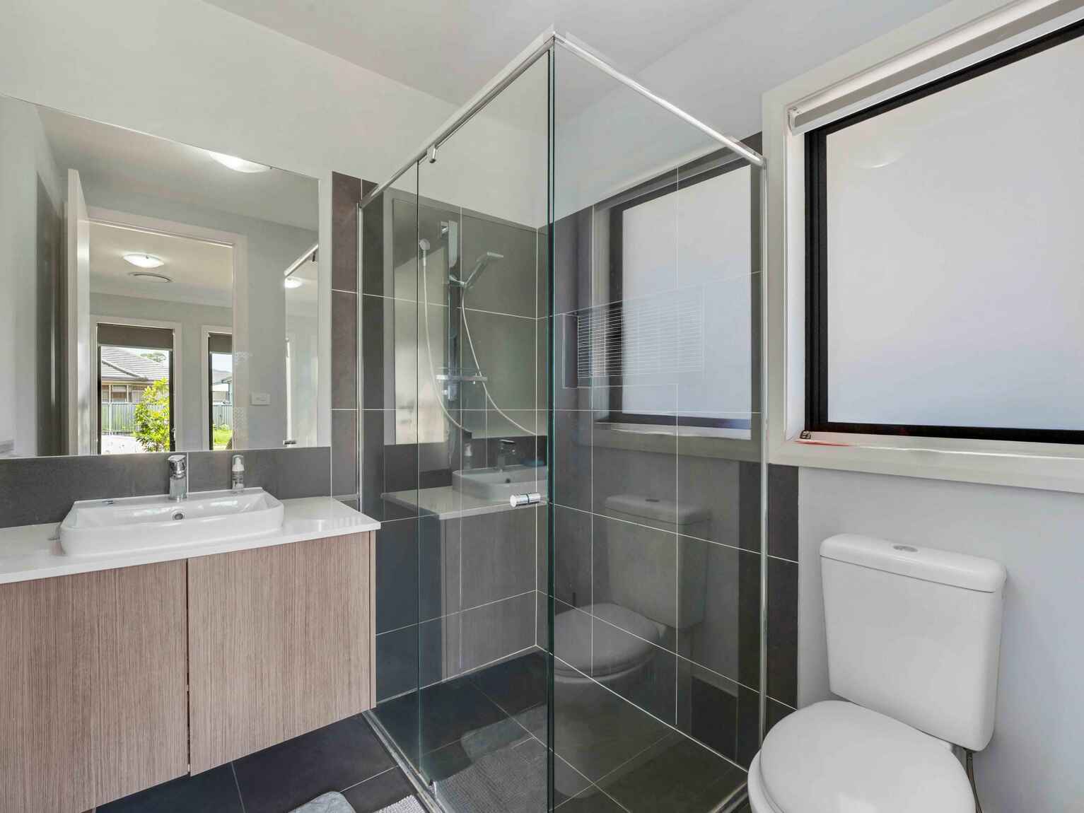 75 Seventeenth Avenue Austral