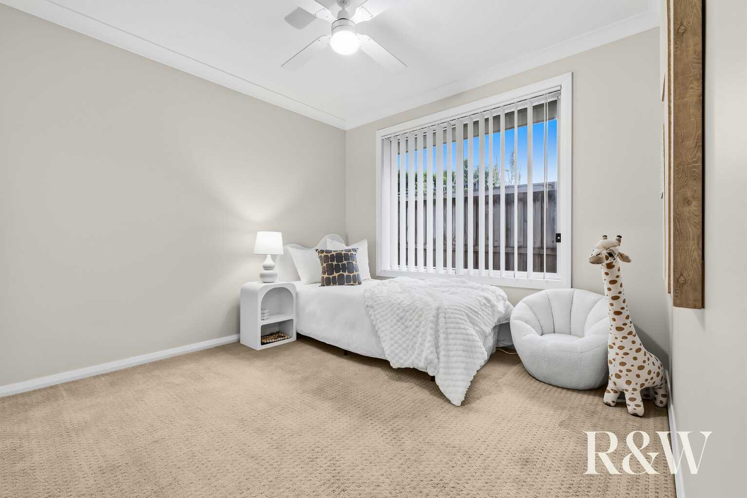 10 JARVISFIELD PLACE Macquarie Links