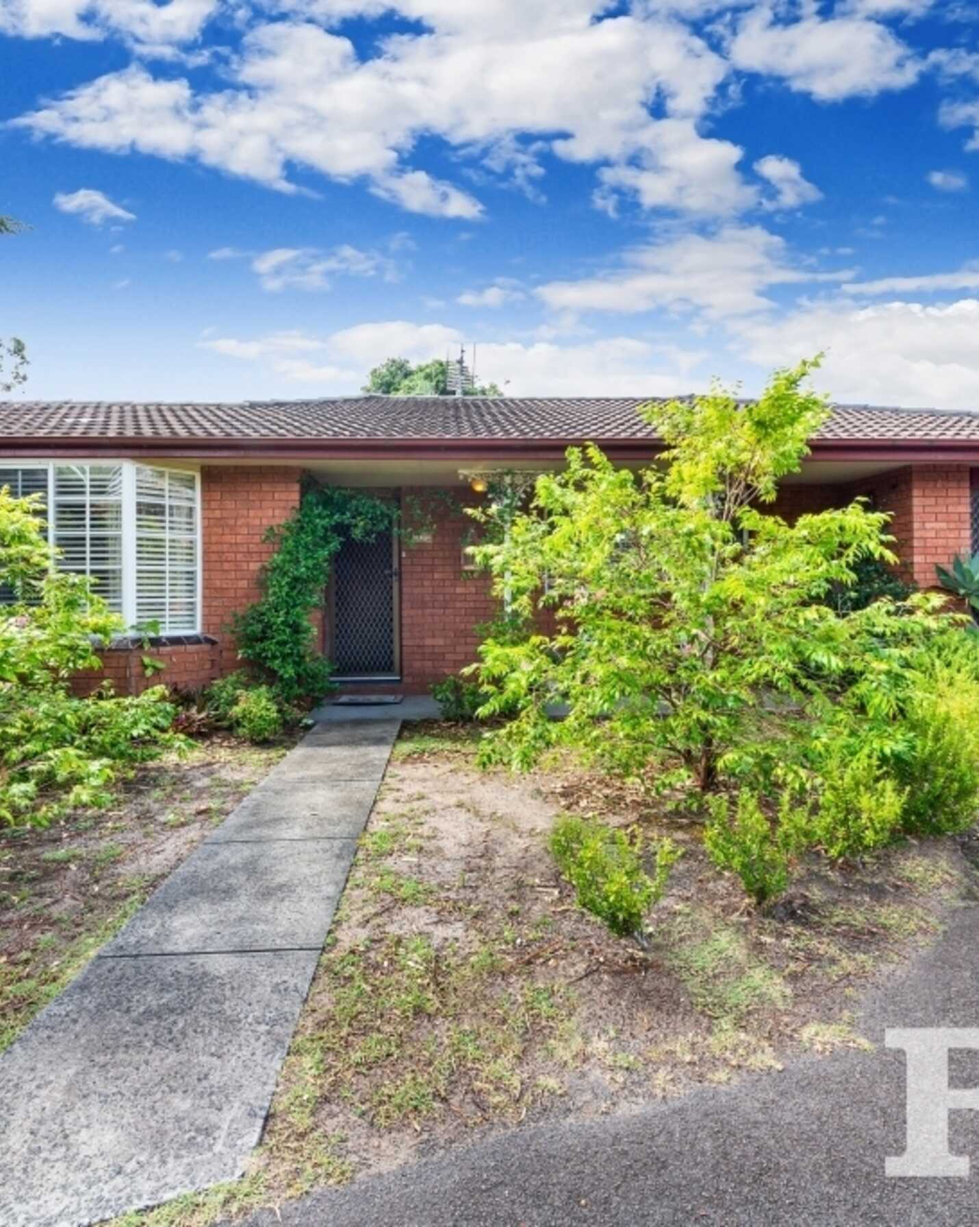 17/2-4 Dunmore Street Blackwall, Blackwall - Image 1