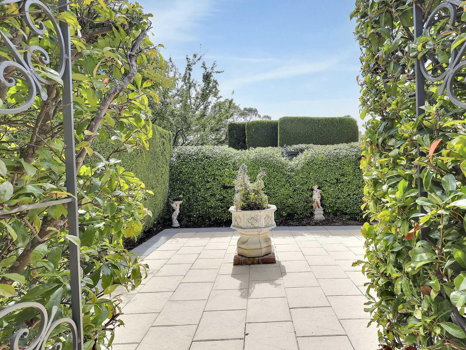 2/12 Arthur Street Moss Vale