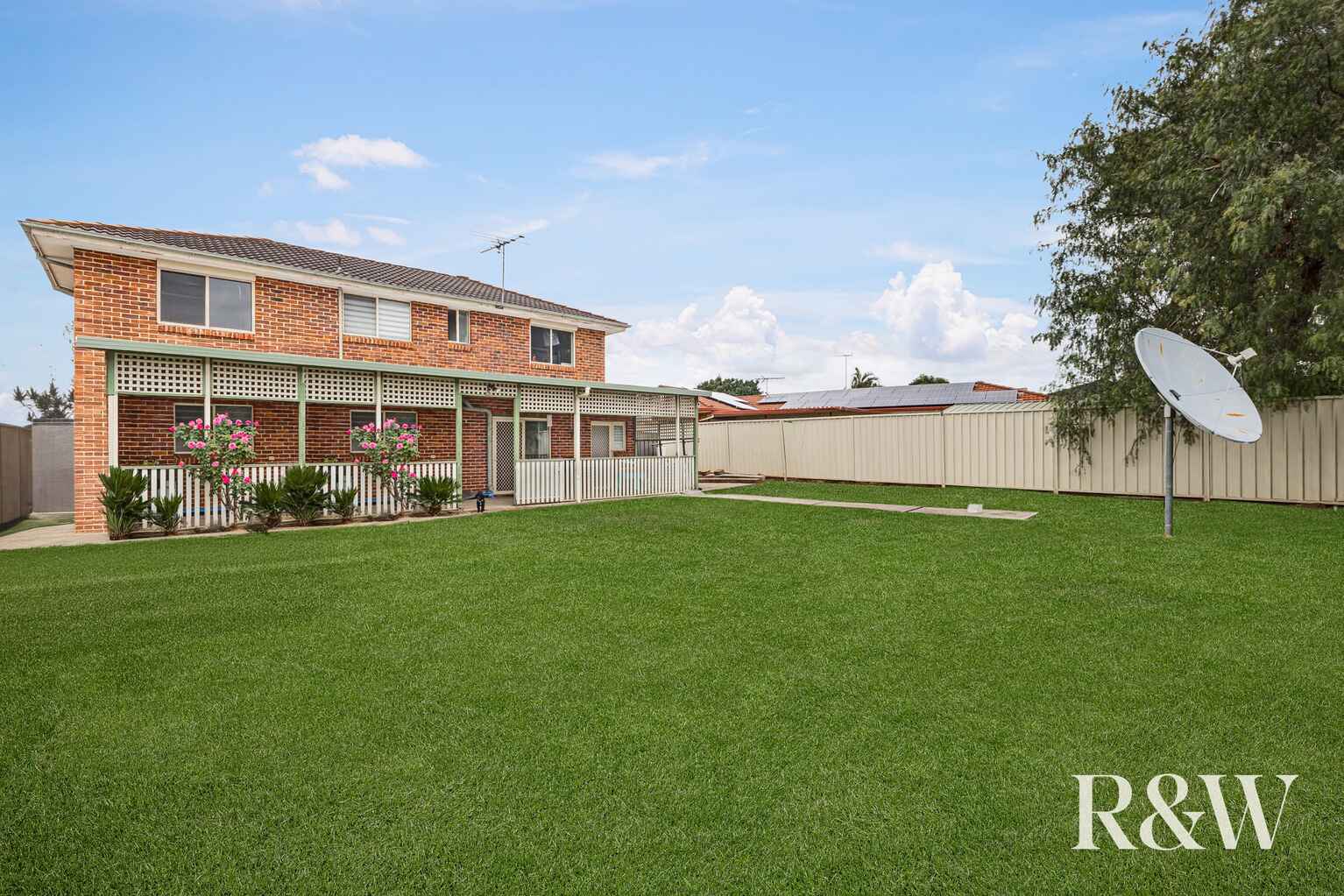 6 Ashwick Circuit St Clair