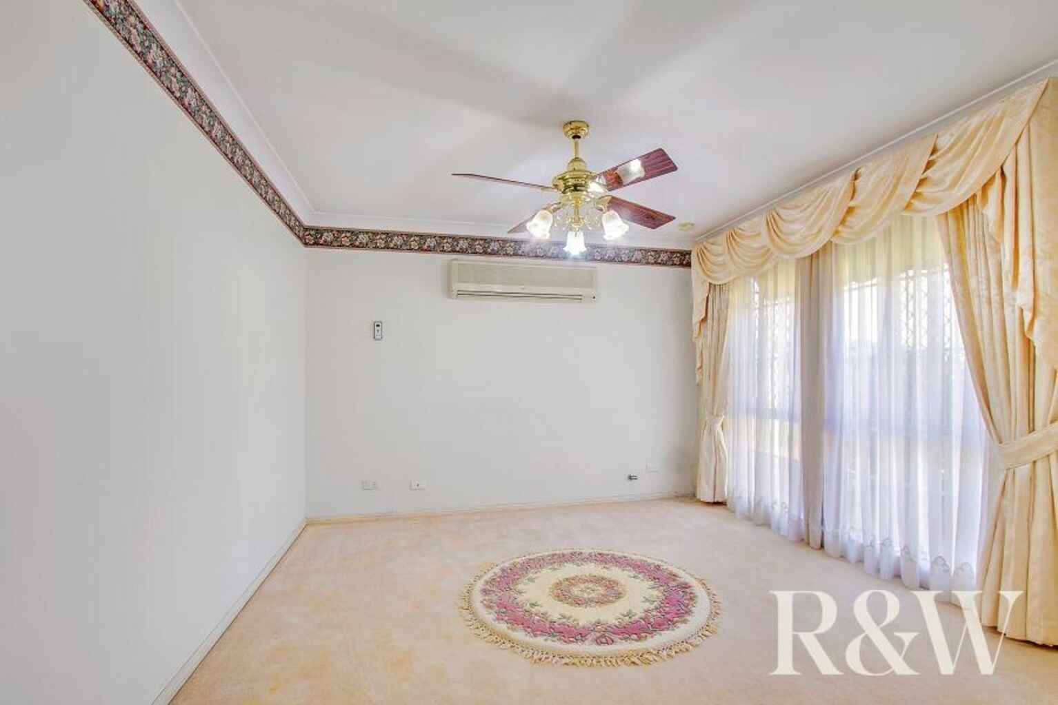 5 Shamrock Court St Clair