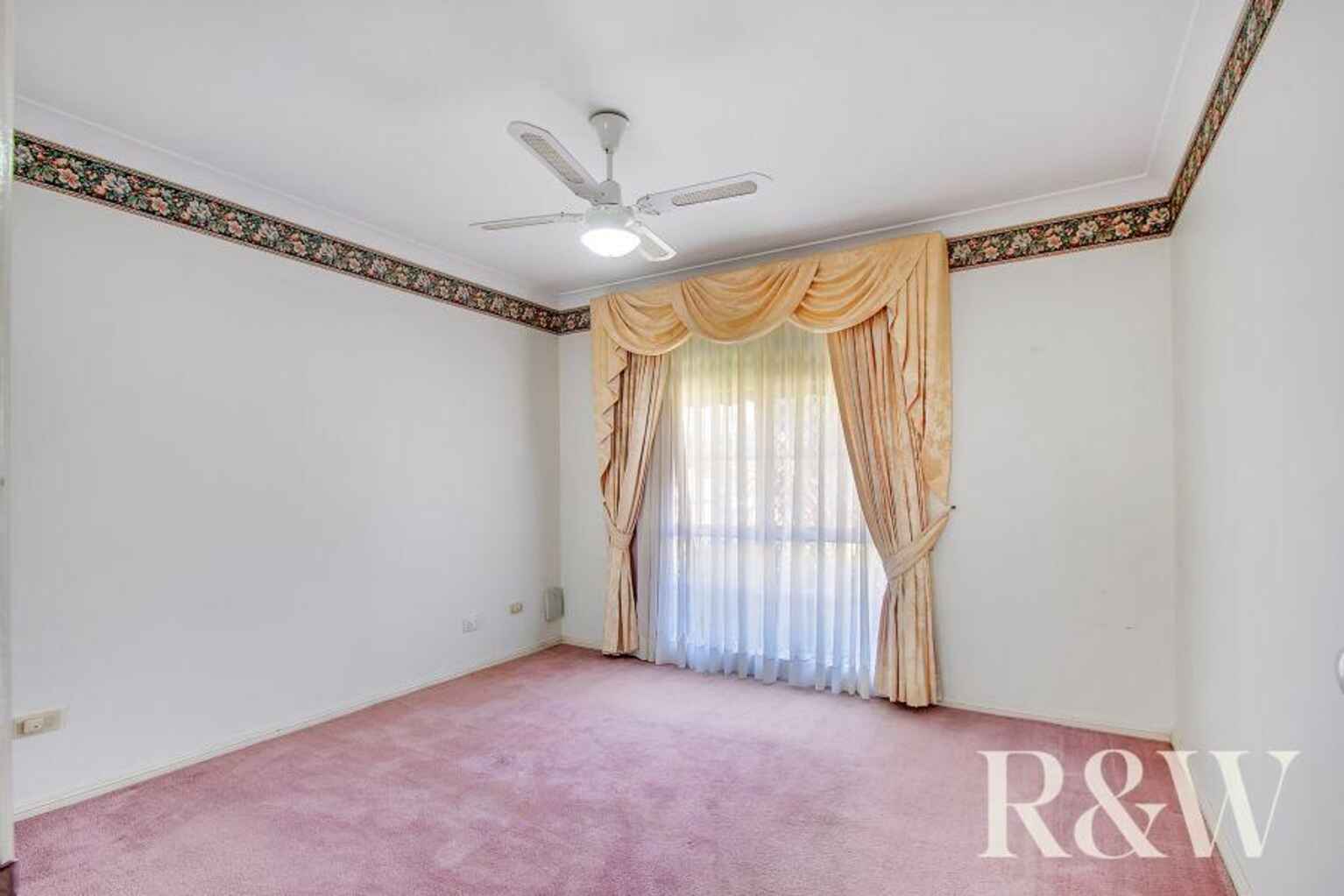 5 Shamrock Court St Clair