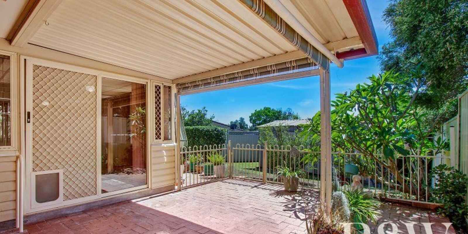 5 Shamrock Court St Clair