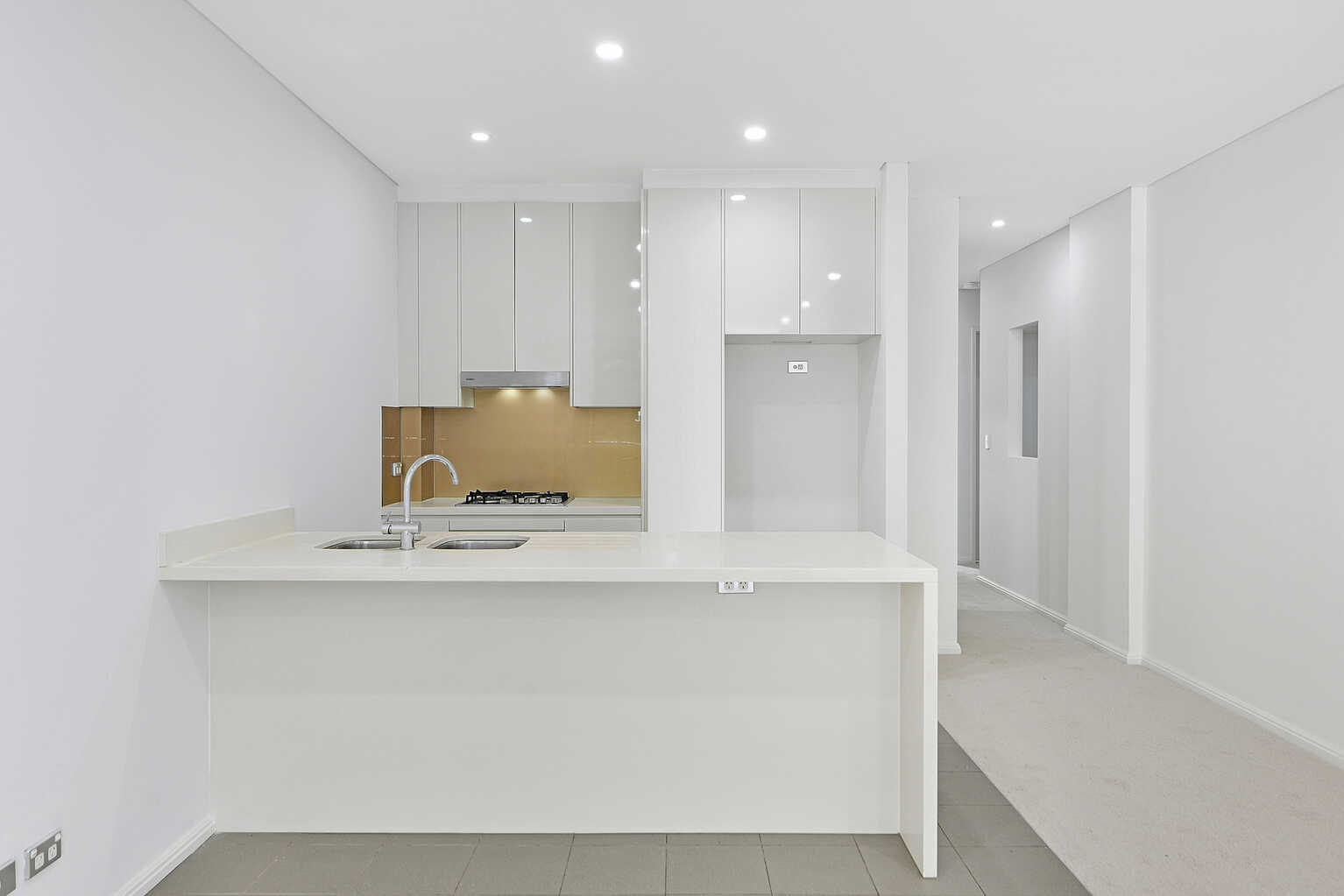 439/3 Loftus Street Turrella