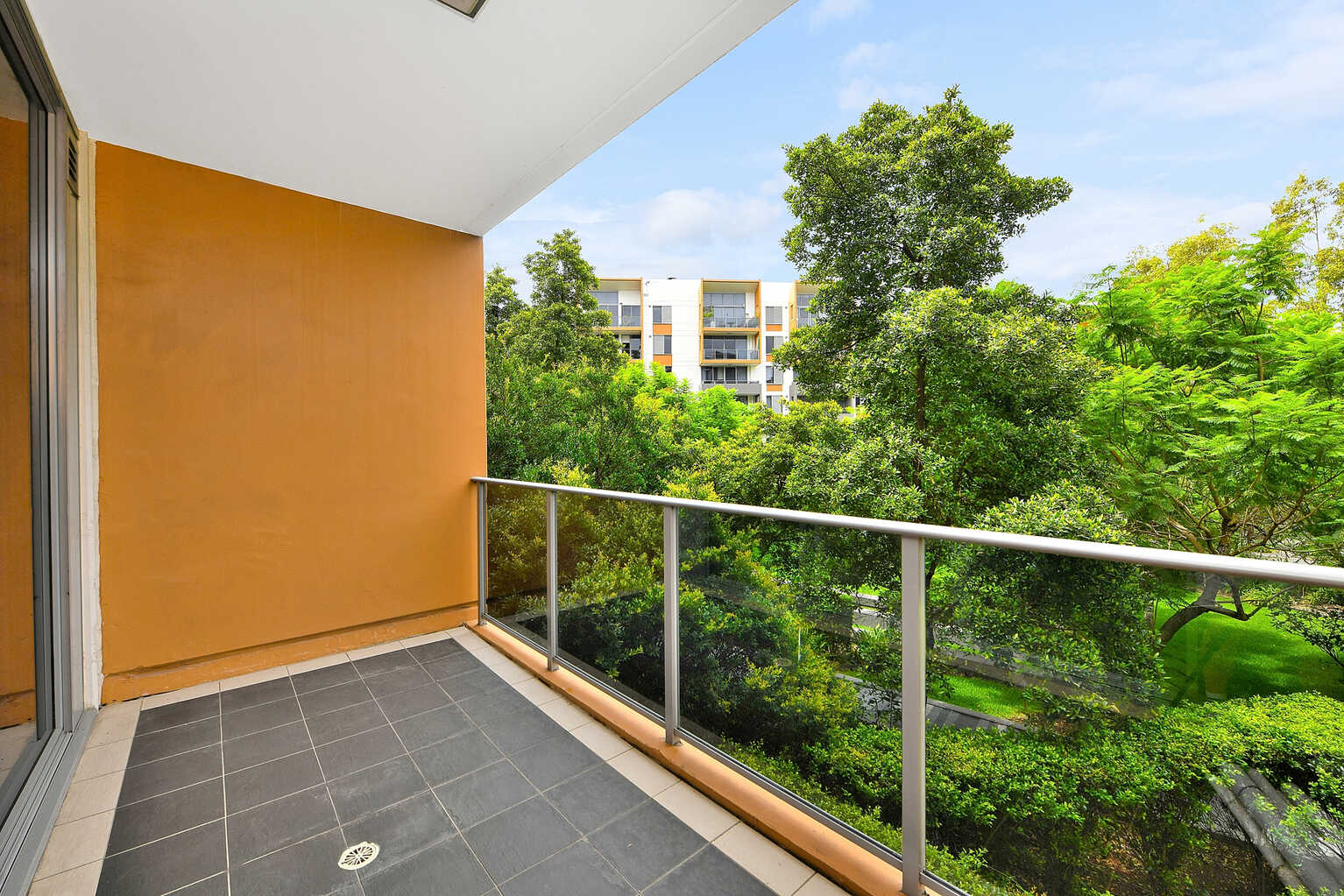439/3 Loftus Street Turrella