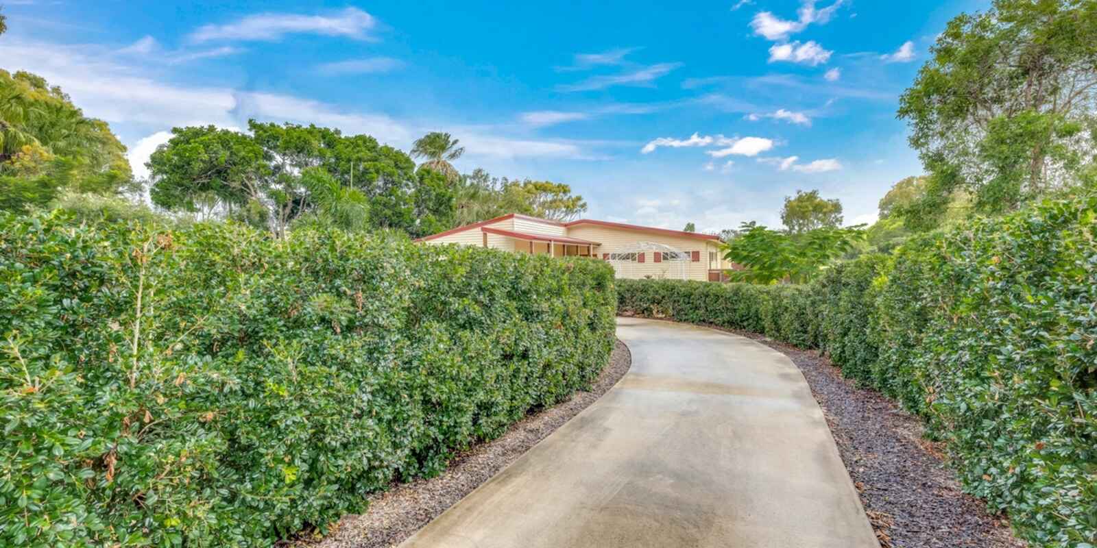 86 Sylvan Drive Moore Park Beach 86 Sylvan Drive Moore Park Beach