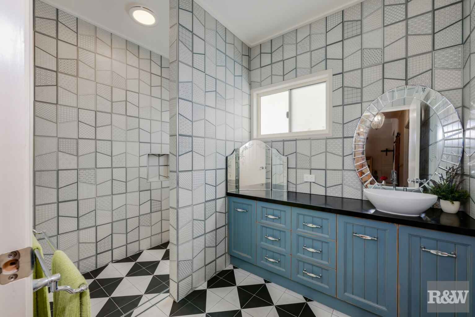 86 Sylvan Drive Moore Park Beach 86 Sylvan Drive Moore Park Beach