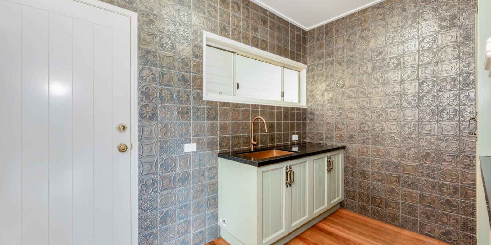 86 Sylvan Drive Moore Park Beach 86 Sylvan Drive Moore Park Beach